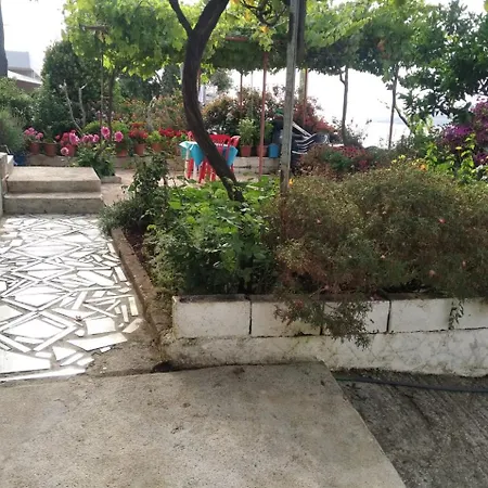 Hako Apartment Sarande
