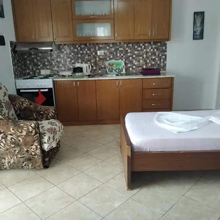 Hako * Saranda
